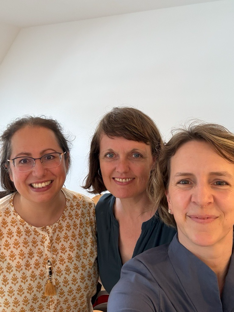 v.l. Anna Mahmood, Swantje Michaelsen und Dagmar Karrasch
